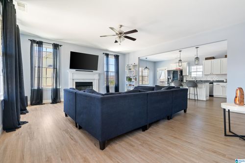 9266 Jardin Cir, LEEDS, AL, 35094-2801 | Card Image