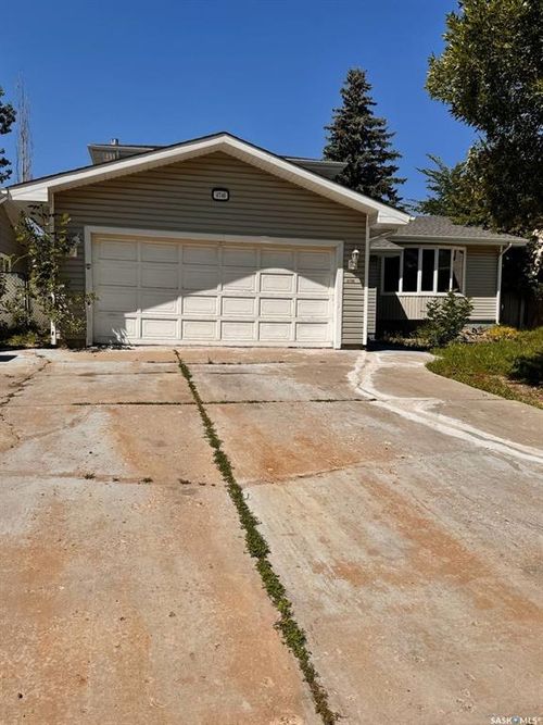 4746 Mctavish St, Regina, SK, S4S6N6 | Card Image