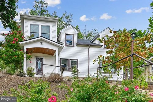 6206 61st Pl, RIVERDALE, MD, 20737-2131 | Card Image