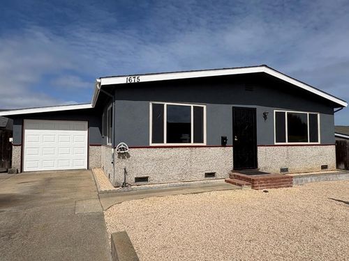 1675 Luxton St, Seaside, CA, 93955-3848 | Card Image