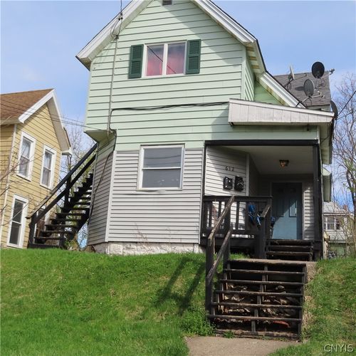 612 Kirkpatrick St, Syracuse, NY, 13208-2106 | Card Image
