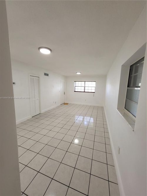 apt-1-3026 Sw 24th Ter, Miami, FL, 33145-3349 | Card Image