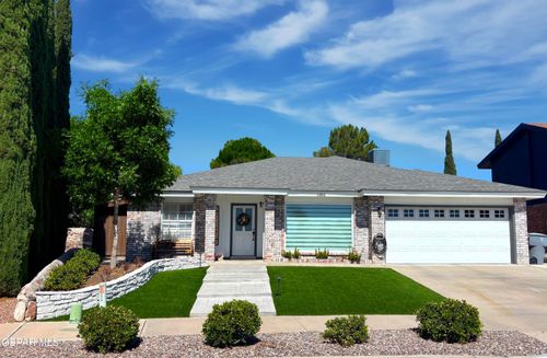 1352 Desert Jewel Dr, El Paso, TX, 79912-7682 | Card Image