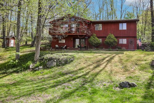 21 Stonehouse Rd, Somers, NY, 10589-2511 | Card Image