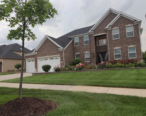 4215 Chinaberry Ln, Naperville, IL, 60564-1194 | Card Image