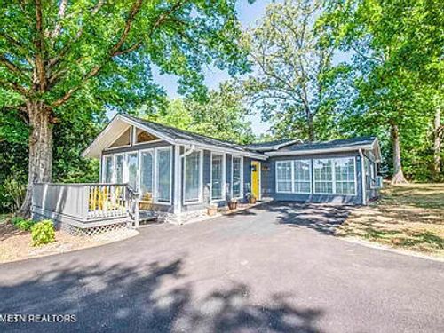 1339 Flatwood Rd, Sevierville, TN, 37862-6139 | Card Image