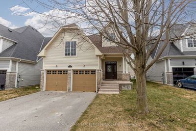 174 White Sands Way, House other with 2 bedrooms, 3 bathrooms and 6 parking in Wasaga Beach ON | Image 1