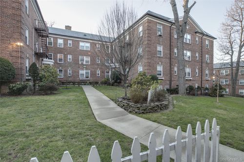 1g-19 Schenck Ave, Great Neck, NY, 11021-3614 | Card Image
