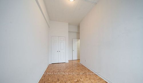 326-1401 Dupont St, Toronto, ON, M6H2B1 | Card Image