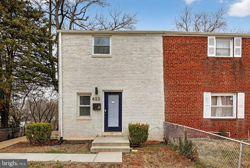 623 71st Ave, CAPITOL HEIGHTS, MD, 20743-1738 | Card Image