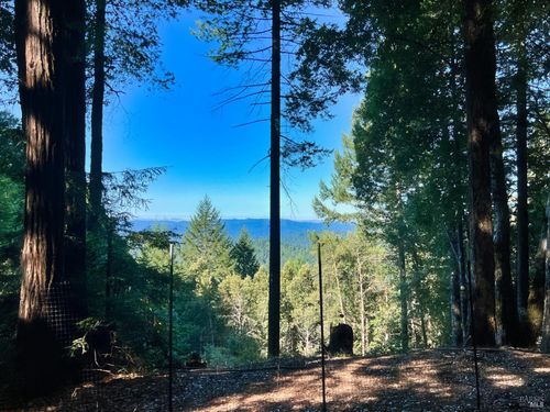 4020 Ridge Circle, Willits, CA, 95490 | Card Image