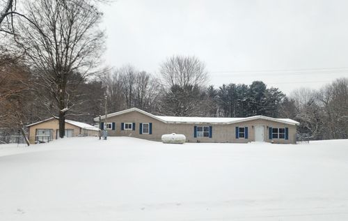 25113 12th Ave, Gobles, MI, 49055-9276 | Card Image