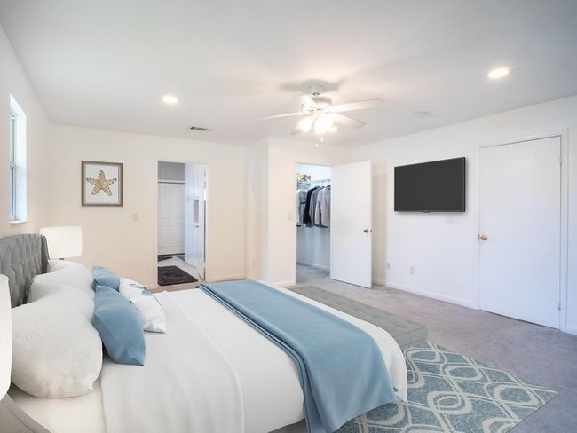1287 Sw Sunset Trl, House other with 4 bedrooms, 2 bathrooms and null parking in Palm City FL | Image 5