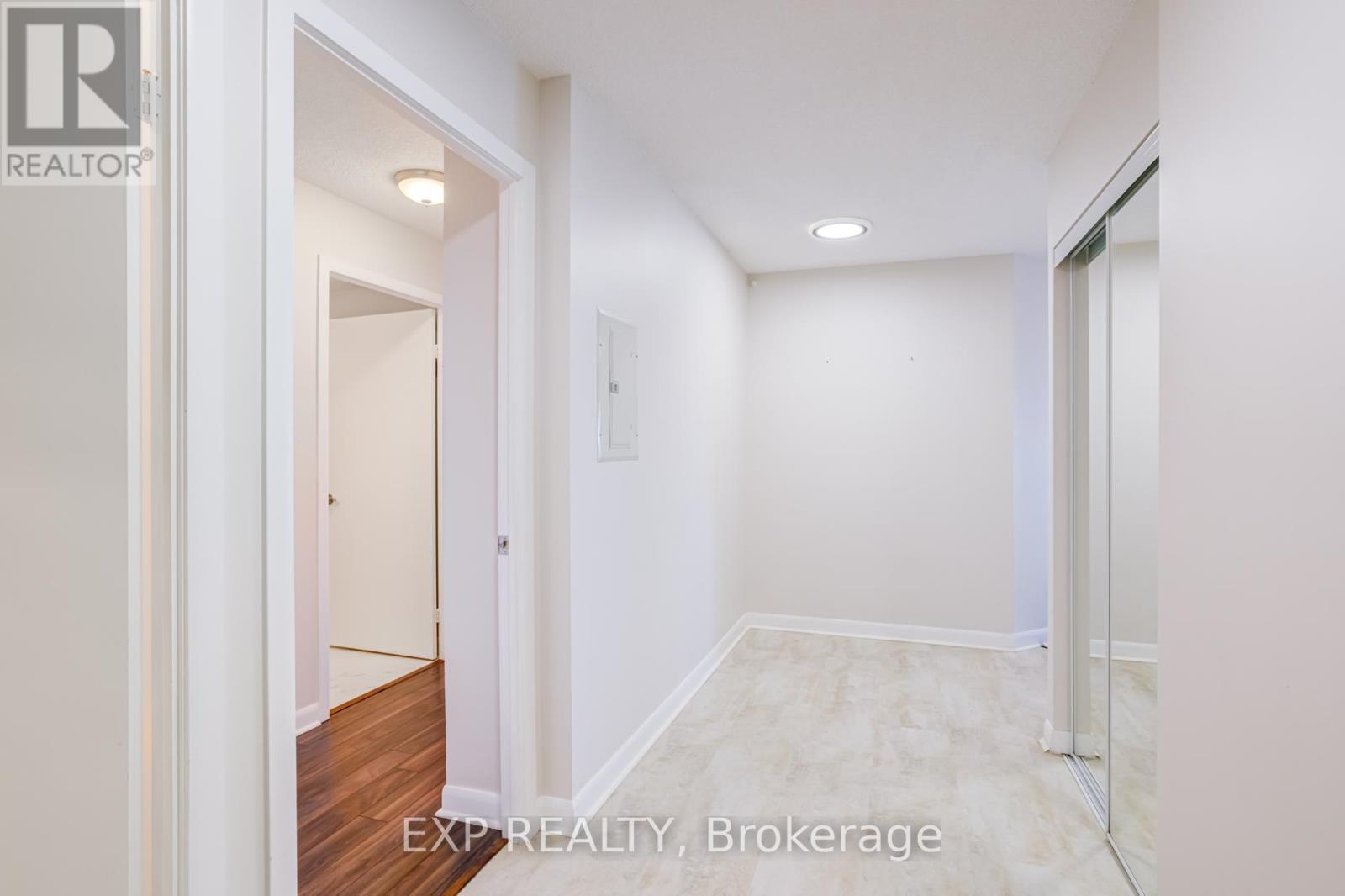 Residential Lease in Toronto (Church-Yonge Corridor) 4