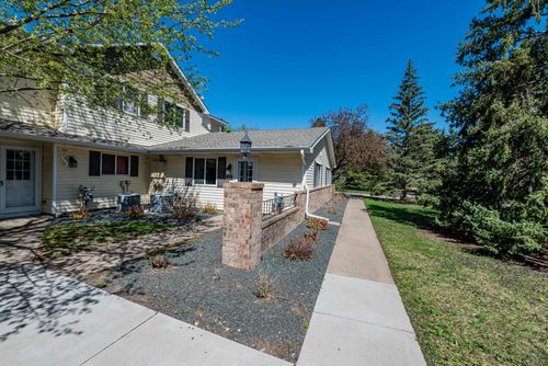 7552 15th Street Ln N, Oakdale, MN, 55128-6010 | Card Image