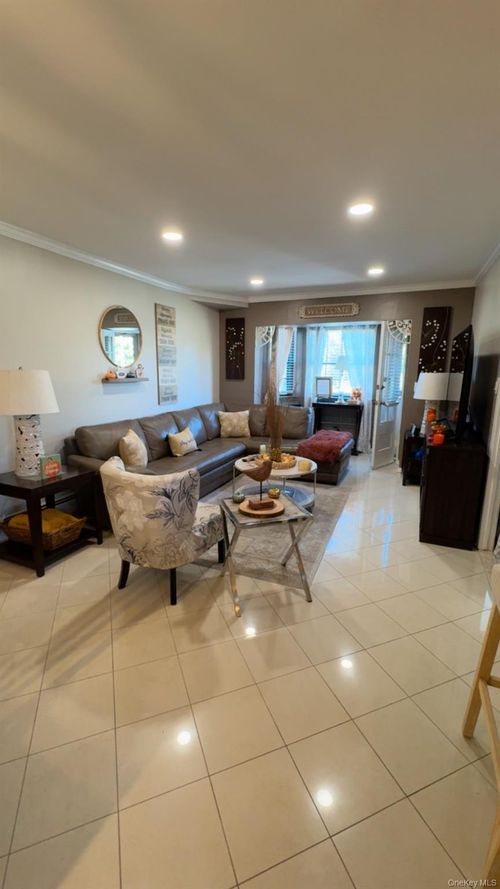 apt-2-15115 78th St, Howard Beach, NY, 11414-1796 | Card Image