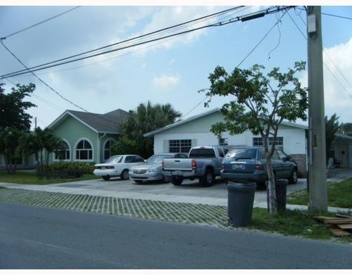 412 Ne 4th St, Pompano Beach, FL, 33060-6210 | Card Image