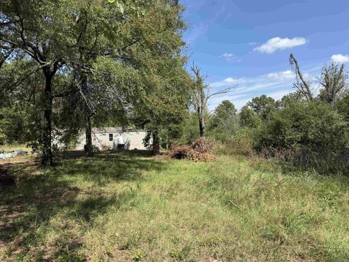 636 Eakins Road, Russellville, AR, 72801 | Card Image