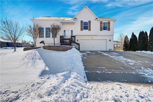 1511 N 4th St E, Louisburg, KS, 66053-6460 | Card Image