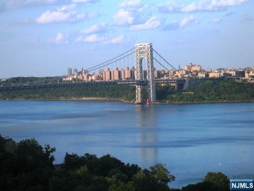 3 Horizon Rd, Fort Lee, NJ, 07024-6744 | Card Image