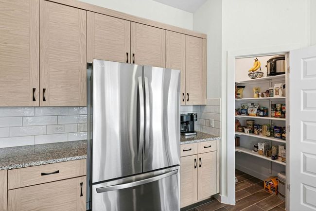 Spacious pantry | Image 15