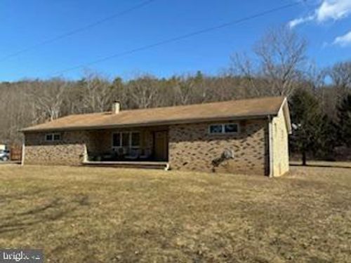 102 Dry Run Rd, BURLINGTON, WV, 26710-7528 | Card Image