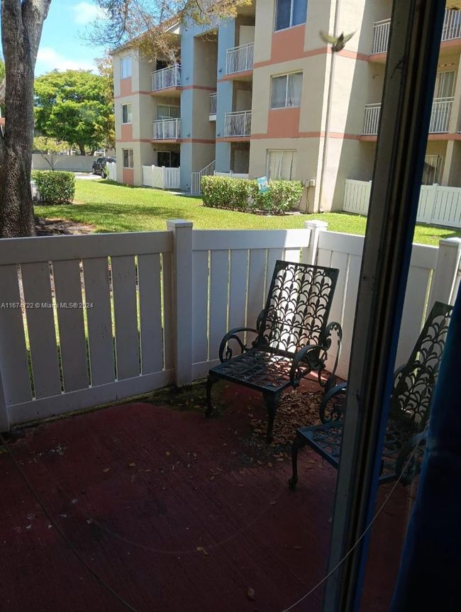 APT-108 - 18870 Nw 57 Th Ave, Condo with 2 bedrooms, 2 bathrooms and null parking in Hialeah FL | Image 11