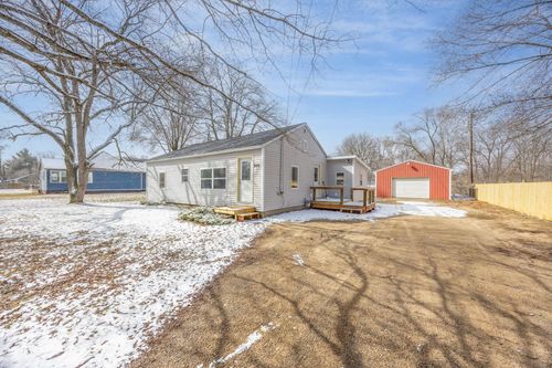 739 Chandler St, Muskegon, MI, 49442-3011 | Card Image