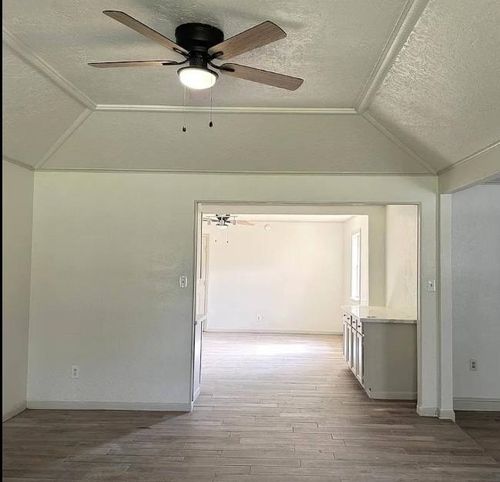 415 S 16th St, Silsbee, TX, 77656-4505 | Card Image