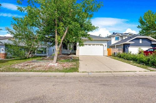 304 Sandpiper Cir Nw, Calgary, AB, T3K3V1 | Card Image