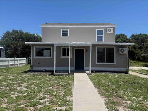 215 S 11th St, Aransas Pass, TX, 78336-4017 | Card Image