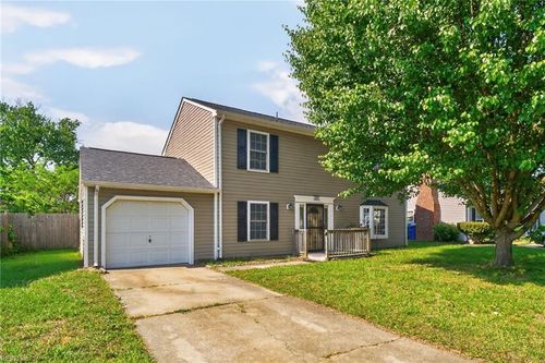 195 Bentley Dr, Newport News, VA, 23602-4939 | Card Image