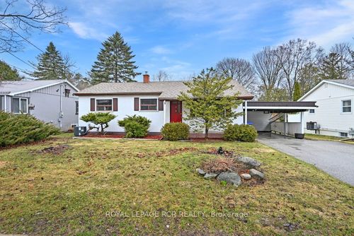 36 Maple Lane, Alliston, ON, L9R1L2 | Card Image