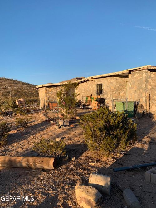 18299 Nolton Rd, El Paso, TX, 79938 | Card Image