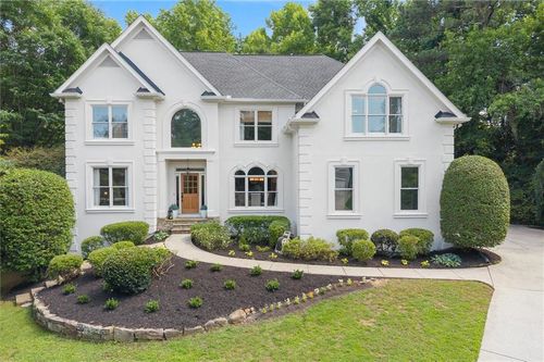825 Eden Green Ct, Roswell, GA, 30075-7137 | Card Image