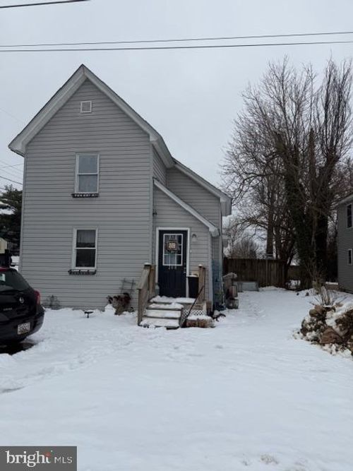 208 W 2nd St, RIDGELY, MD, 21660-2157 | Card Image