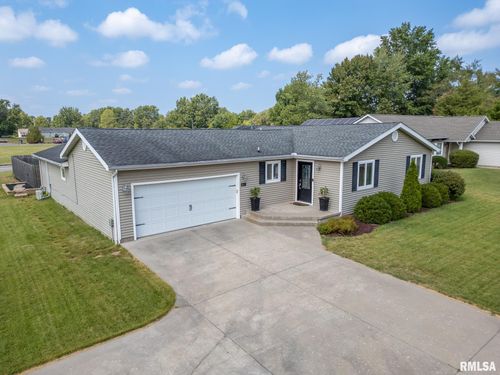 611 Crab Orchard Blvd, Carterville, IL, 62918-1628 | Card Image