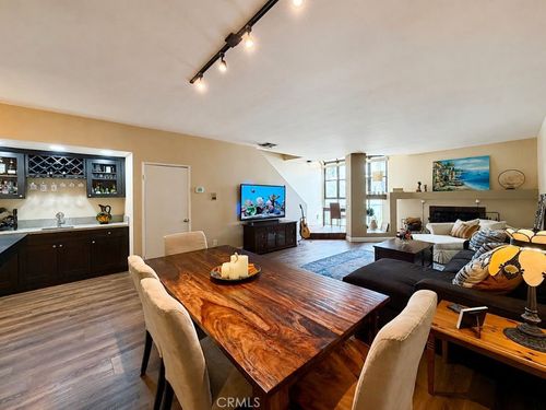 5230 Bellingham Ave, Valley Village, CA, 91607-2666 | Card Image
