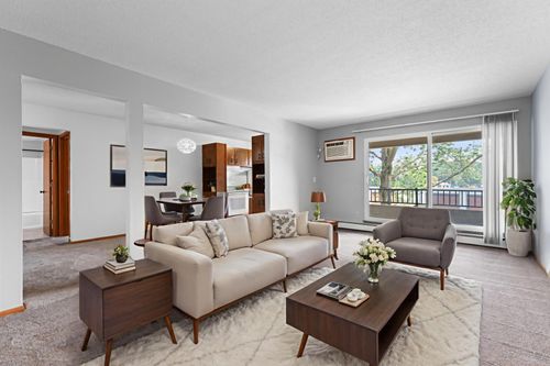 apt-23-2011 Viking Dr Nw, Rochester, MN, 55901-2462 | Card Image
