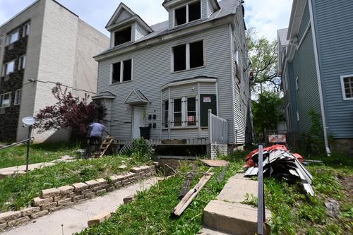 608 N 30th Street, Milwaukee, WI, 53208 | Card Image