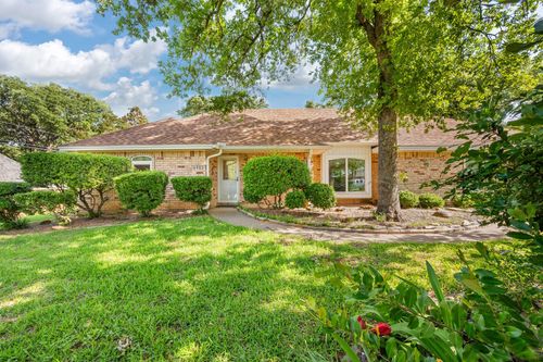 4965 Firewood Dr, Burleson, TX, 76028-3647 | Card Image