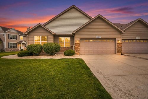 15744 Cove Cir, Plainfield, IL, 60544-7858 | Card Image