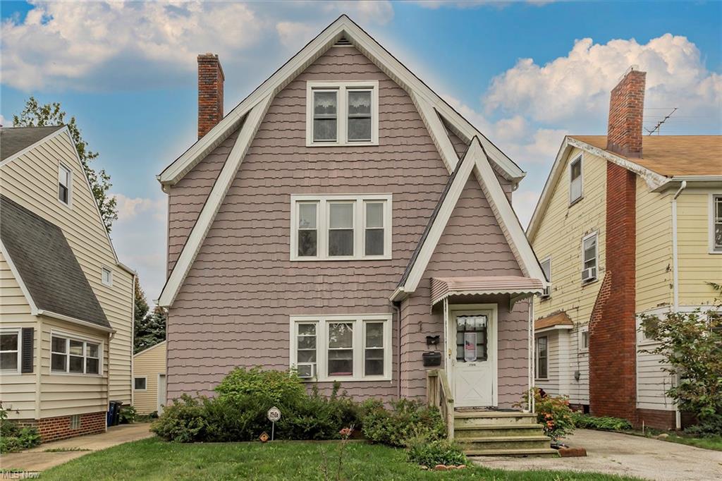 17916 Hillgrove Avenue, Sold in Cleveland Zoocasa