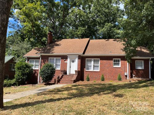 609 Montgomery Ave, Albemarle, NC, 28001-4203 | Card Image