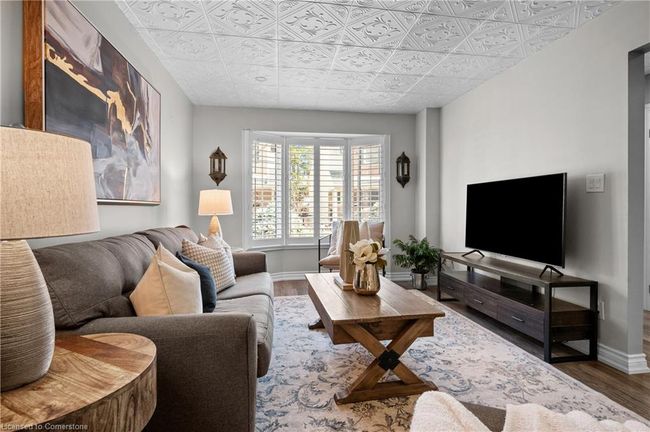 7 - 955 King Rd, Townhouse with 2 bedrooms, 3 bathrooms and 2 parking in Burlington ON | Image 6
