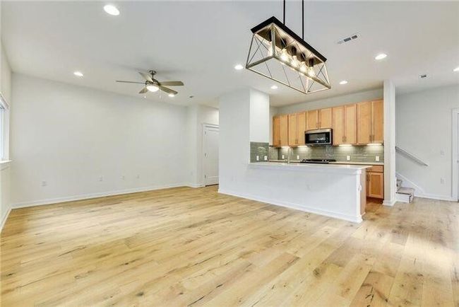 UNIT-45 - 6800 Menchaca Rd, Condo with 3 bedrooms, 3 bathrooms and 2 parking in Austin TX | Image 7