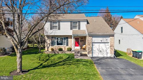 211 Delaware Ave, TALLEYVILLE, DE, 19803-2578 | Card Image