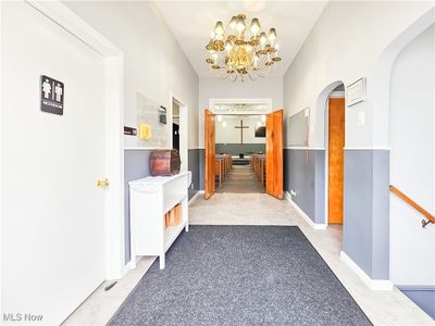 Entryway | Image 2