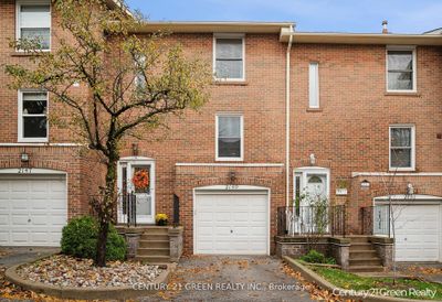 112 - 2149 Mountain Grove Ave, Condo with 3 bedrooms, 3 bathrooms and 2 parking in Burlington ON | Image 1