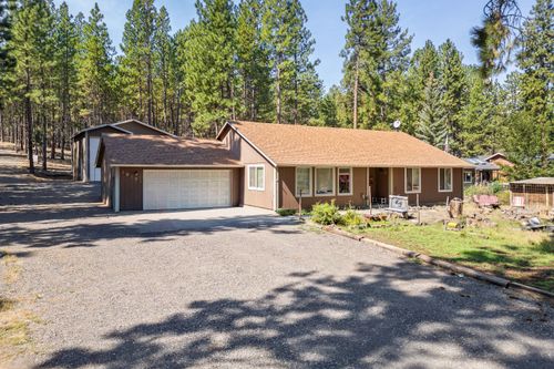 19191 Kiowa Rd, Bend, OR, 97702-8918 | Card Image